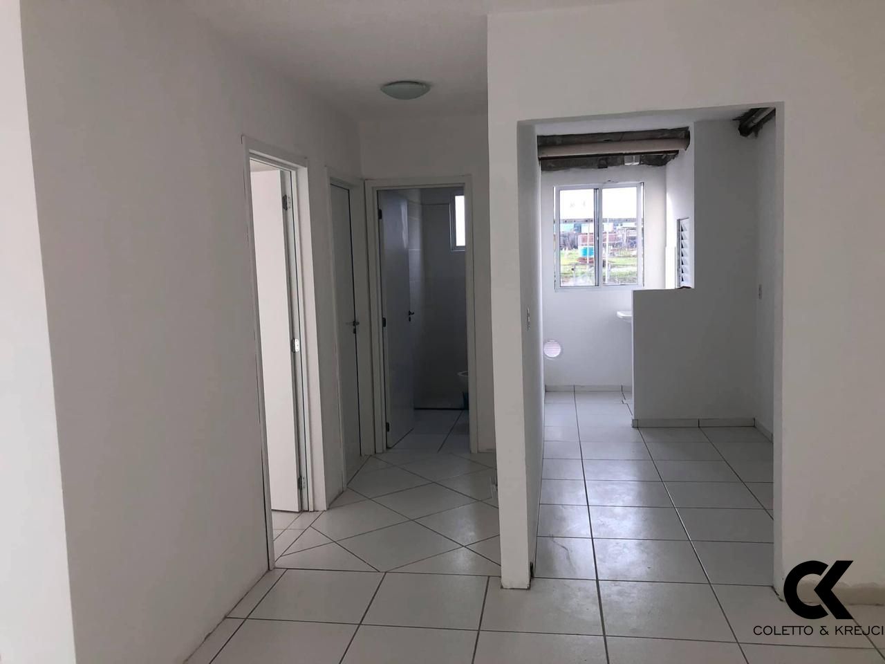 Apartamento à venda com 2 quartos, 56m² - Foto 1