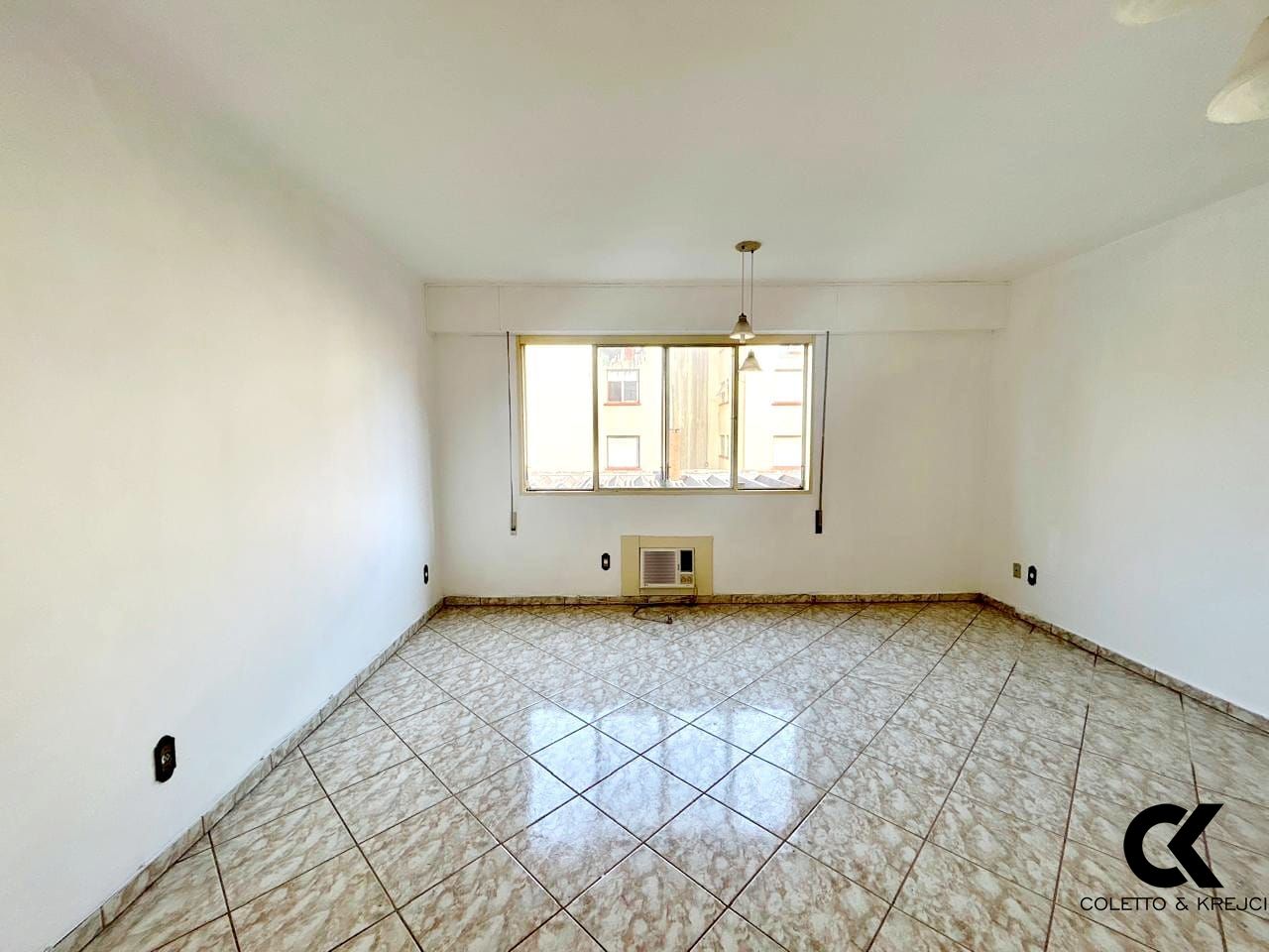 Apartamento à venda com 4 quartos, 111m² - Foto 4