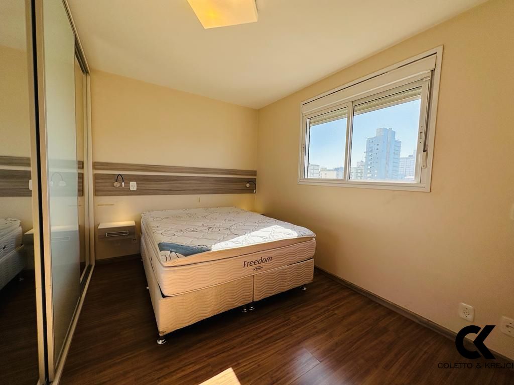 Apartamento à venda com 3 quartos, 93m² - Foto 15