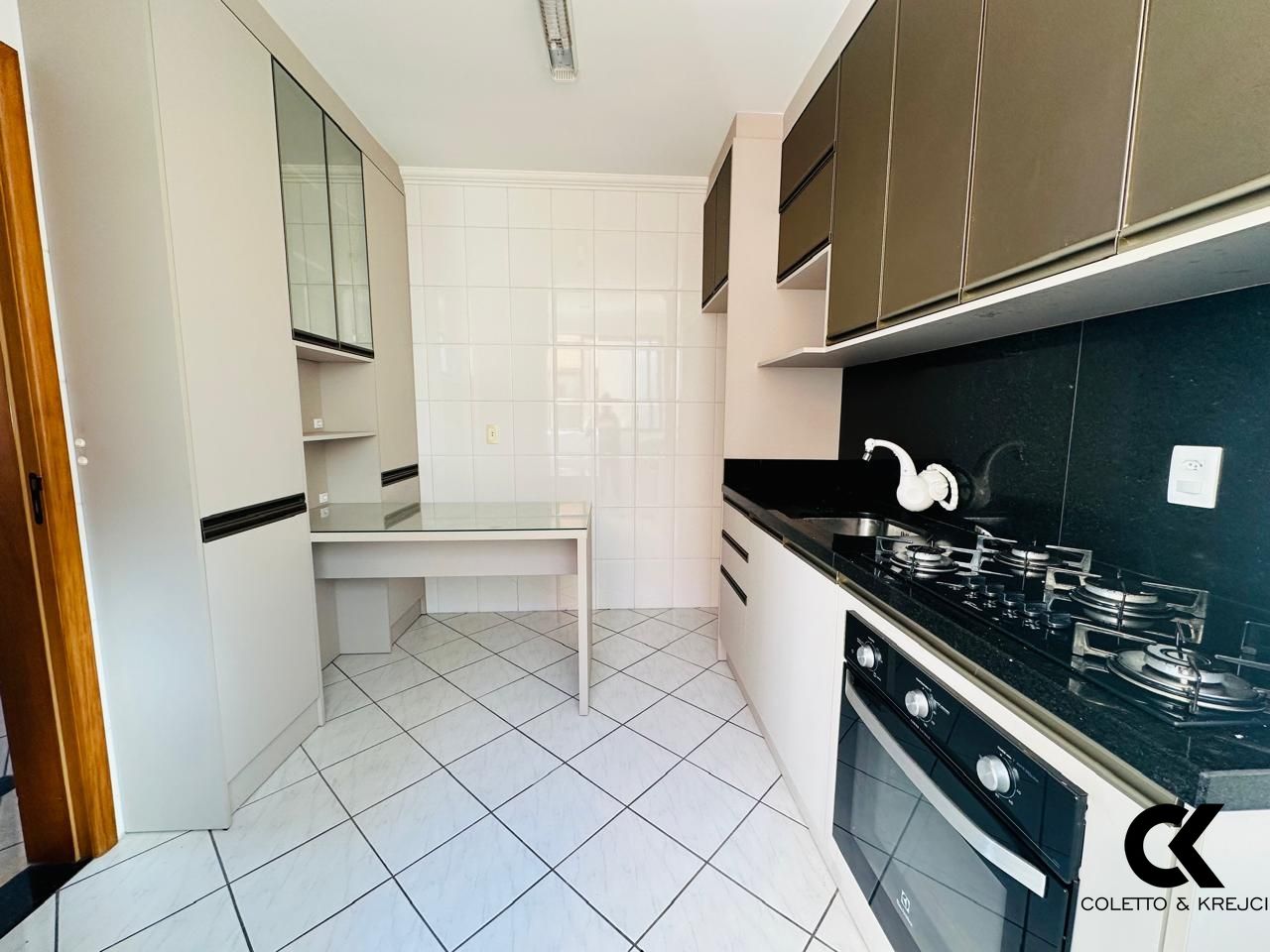 Apartamento para alugar com 2 quartos, 80m² - Foto 11