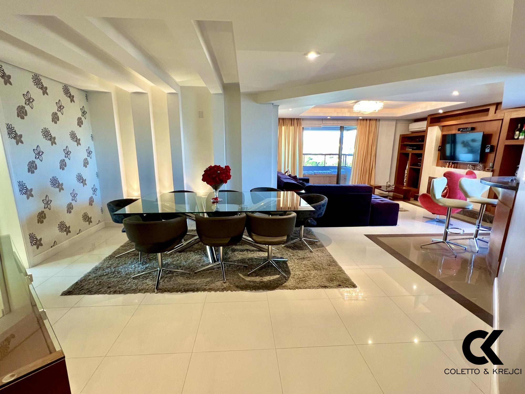 Apartamento, 3 quartos, 200 m² - Foto 2
