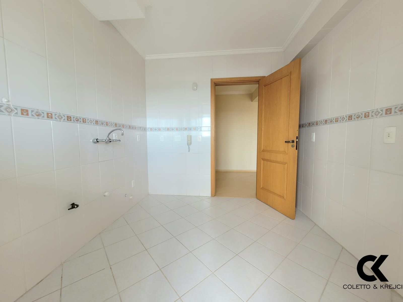 Apartamento à venda com 2 quartos, 102m² - Foto 5