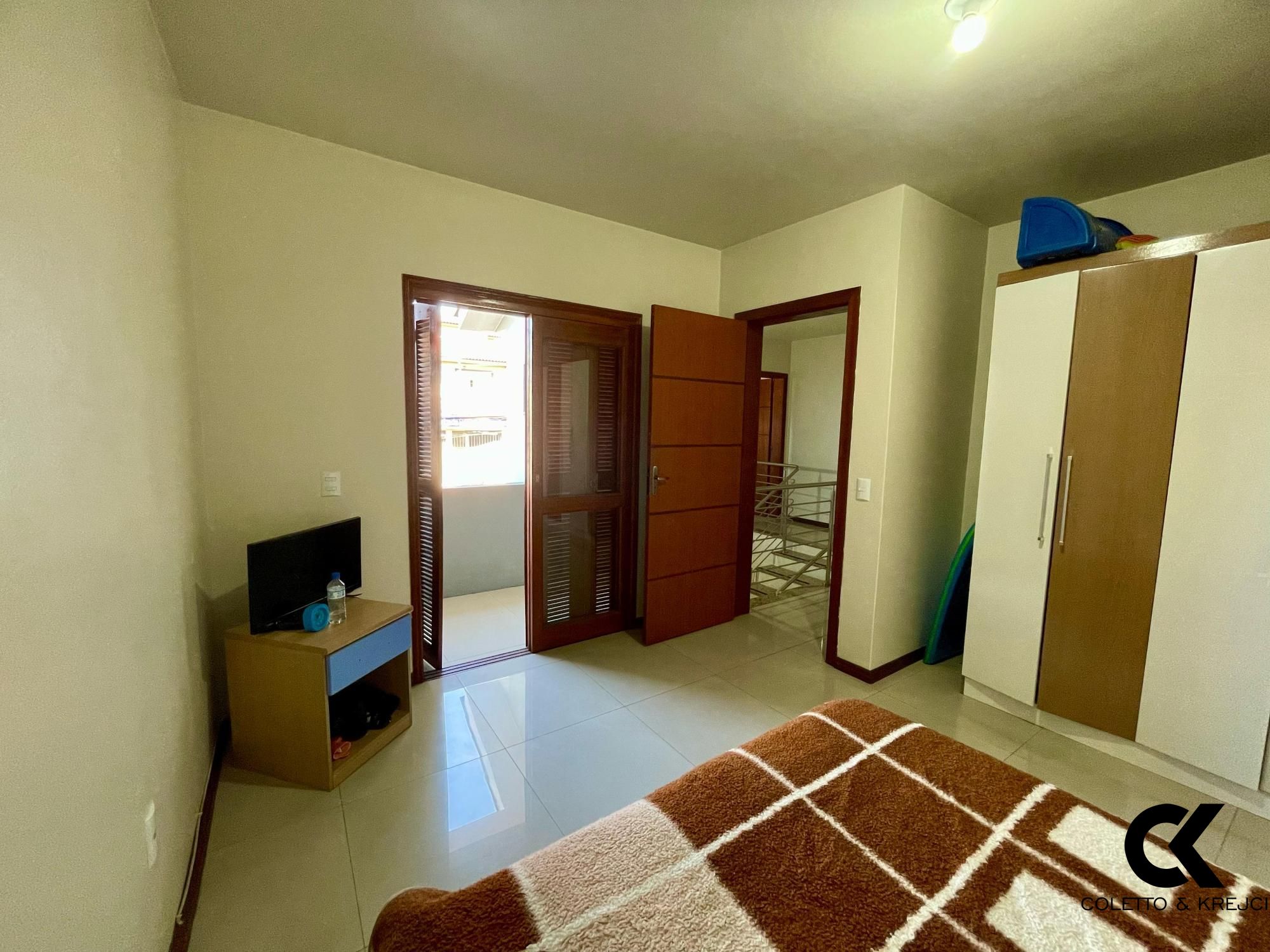 Casa à venda com 3 quartos, 160m² - Foto 7