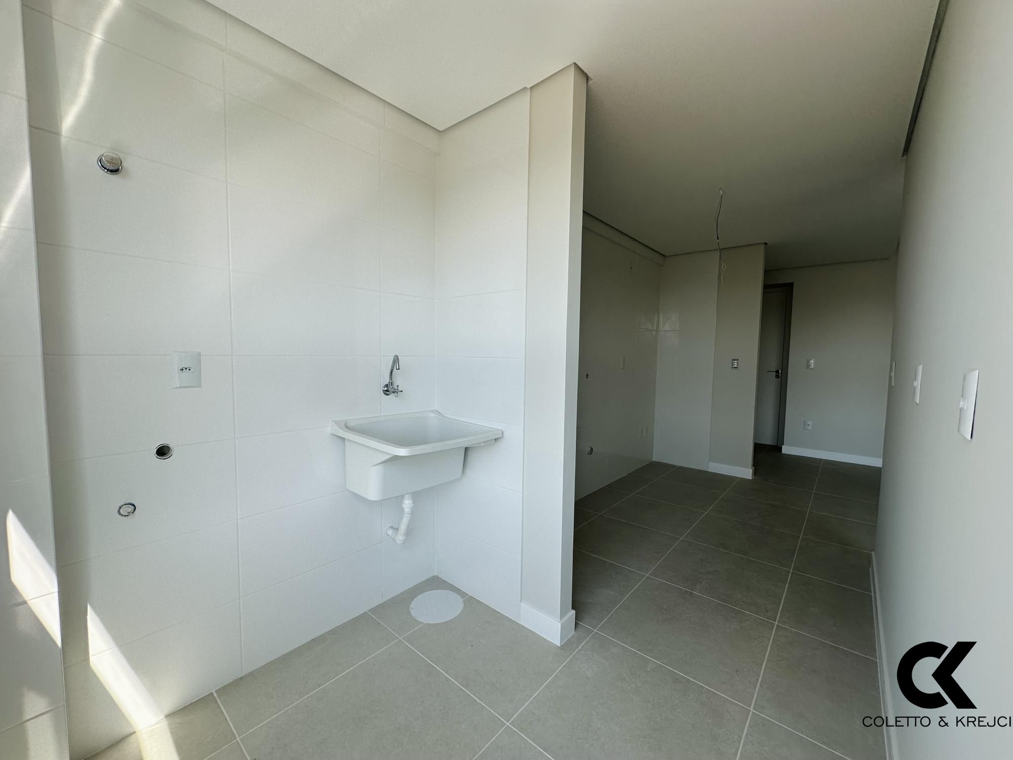 Apartamento à venda com 2 quartos, 77m² - Foto 5