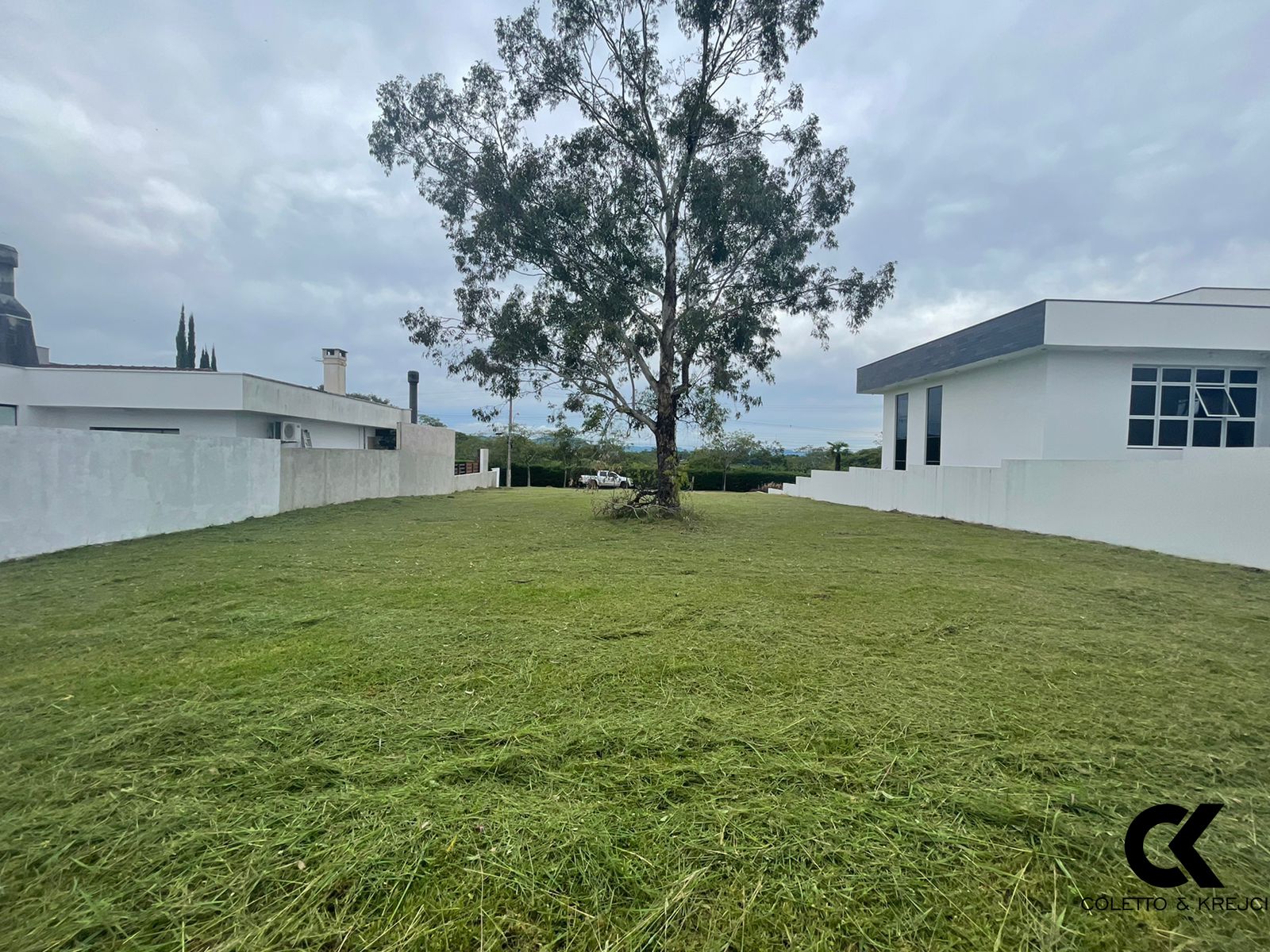 Terreno à venda, 900m² - Foto 2