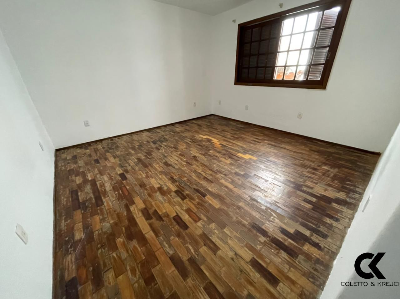 Casa à venda com 3 quartos, 139m² - Foto 5