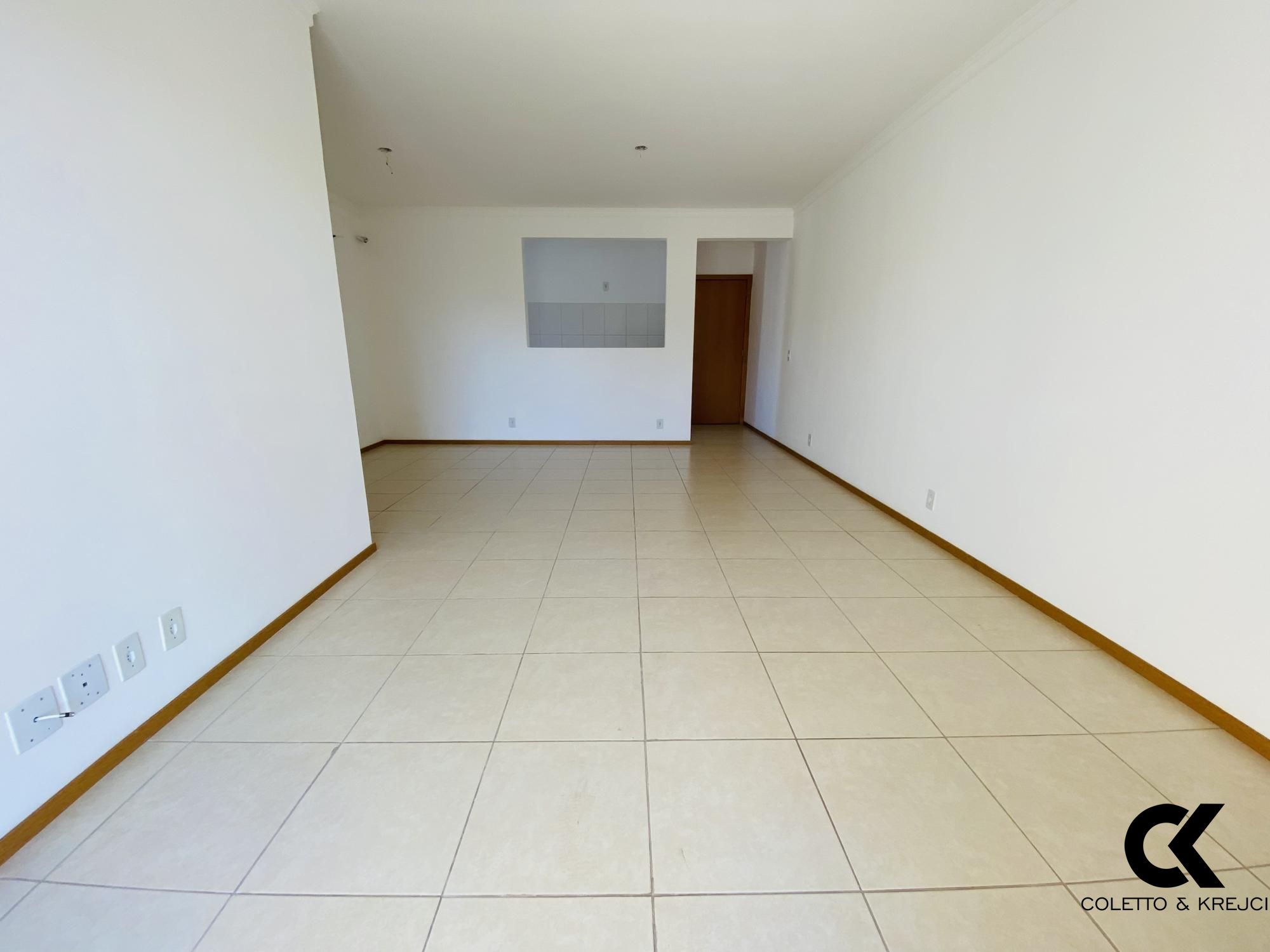 Apartamento à venda com 3 quartos, 87m² - Foto 4