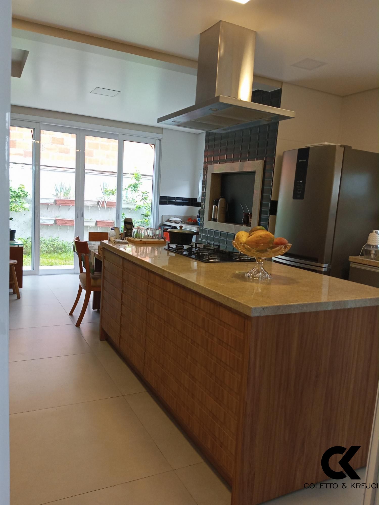 Casa de Condomínio à venda com 3 quartos, 288m² - Foto 6