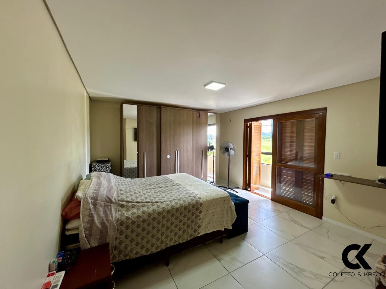 Casa à venda com 3 quartos, 170m² - Foto 15