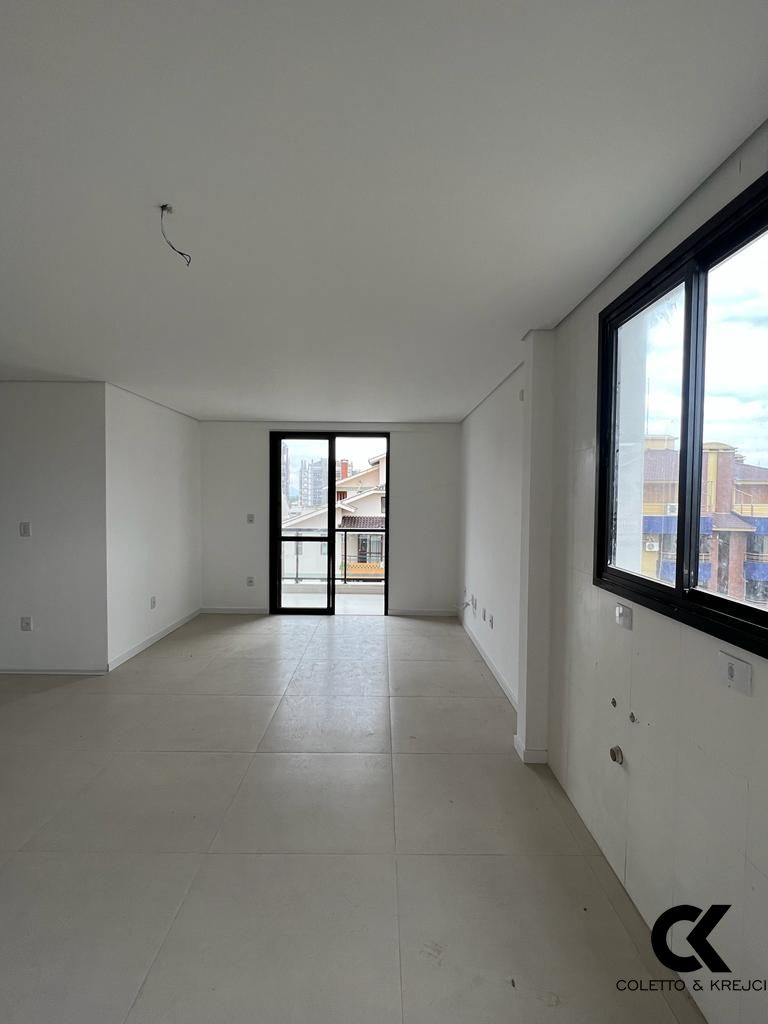 Apartamento à venda com 1 quarto, 36m² - Foto 4