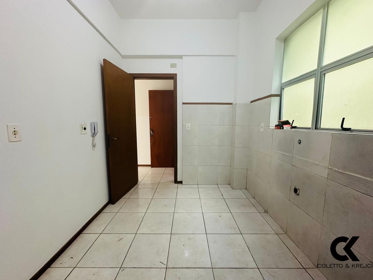 Apartamento à venda com 1 quarto, 36m² - Foto 3