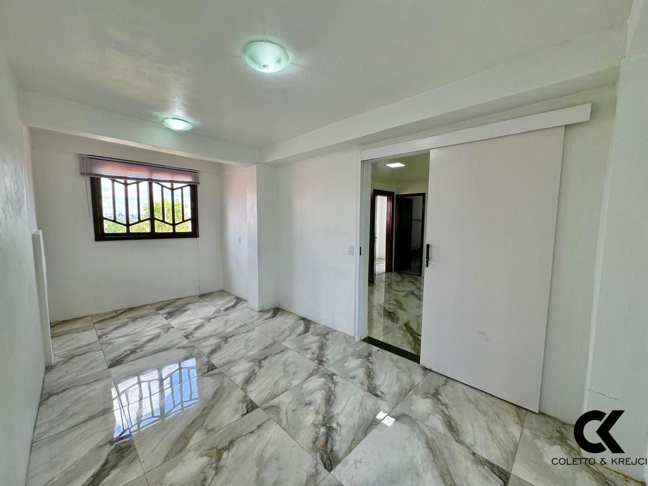 Casa à venda com -4 quartos, 186m² - Foto 12