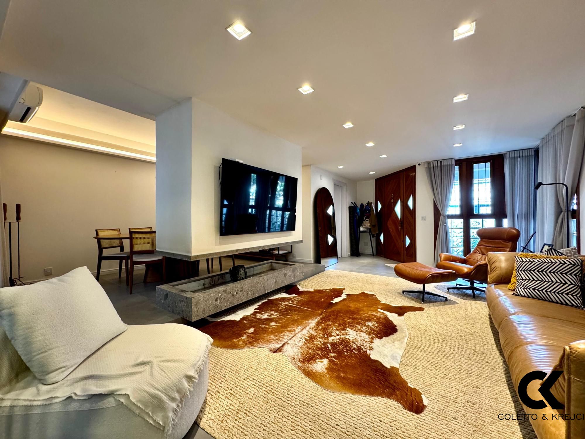 Casa, 4 quartos, 308 m² - Foto 3