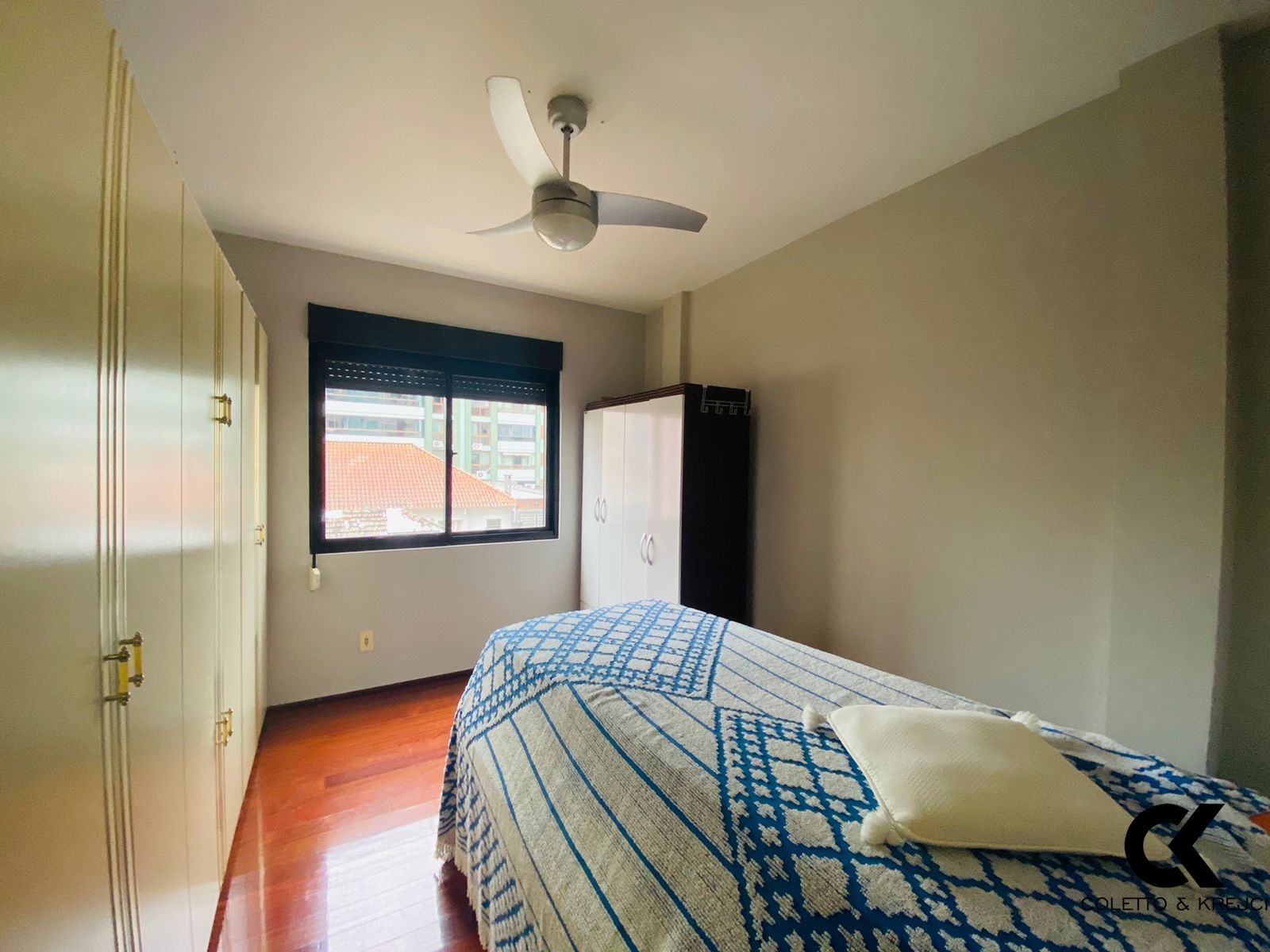 Apartamento à venda com 3 quartos, 114m² - Foto 12