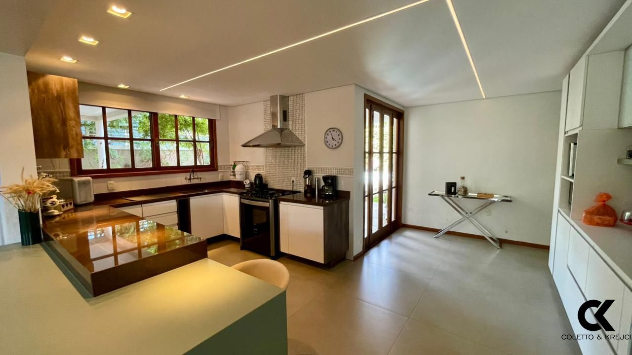 Casa, 4 quartos, 329 m² - Foto 9