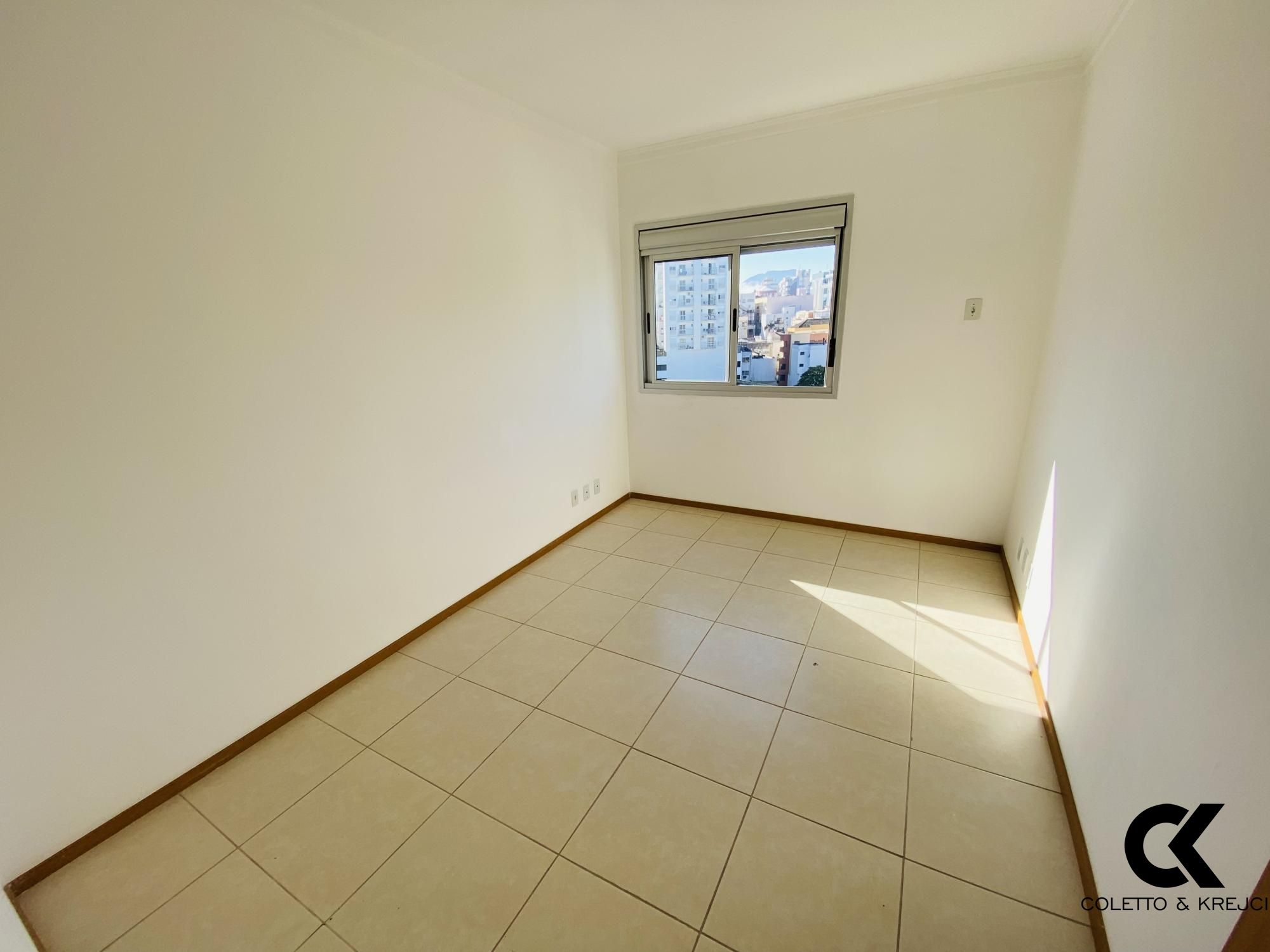 Apartamento à venda com 3 quartos, 87m² - Foto 12