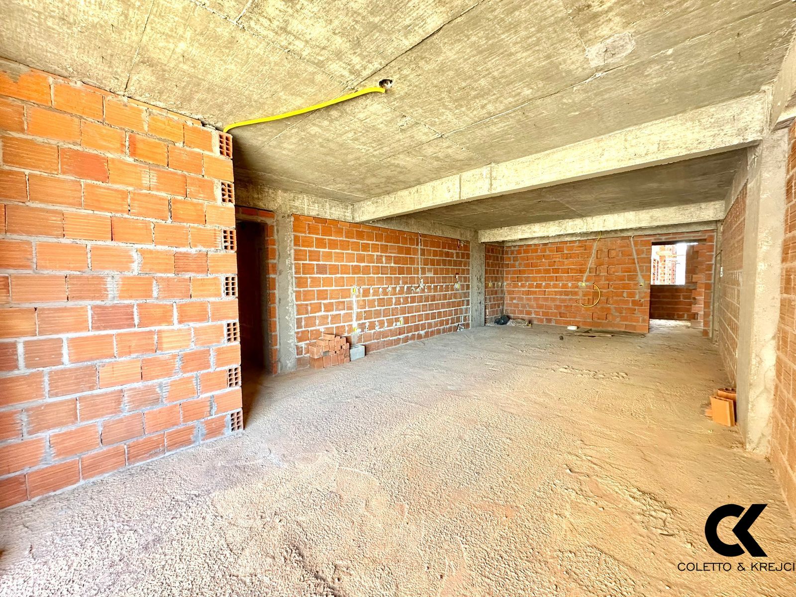 Apartamento à venda com 2 quartos, 101m² - Foto 1