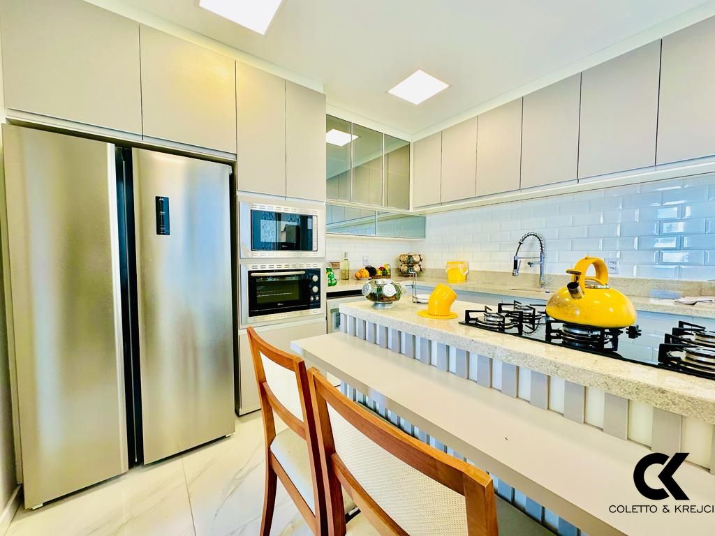 Casa, 4 quartos, 240 m² - Foto 9