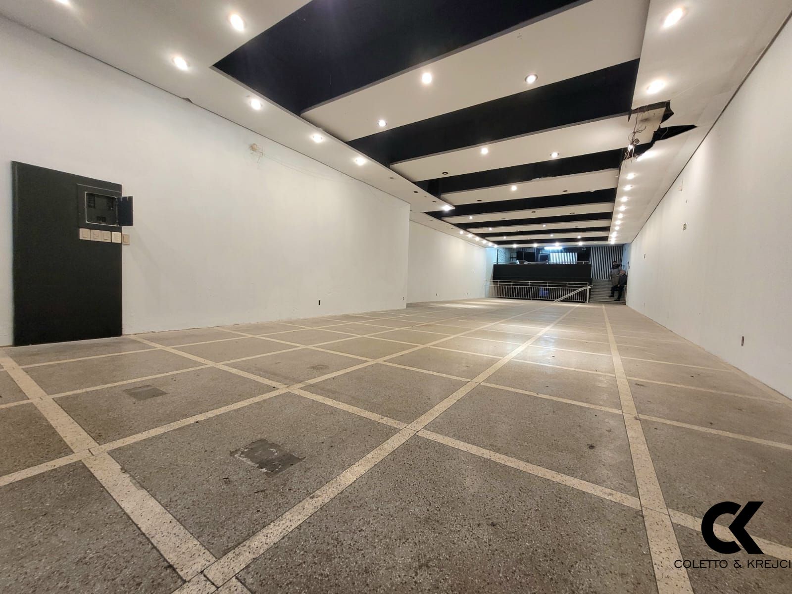 Loja-Salão, 335 m² - Foto 2