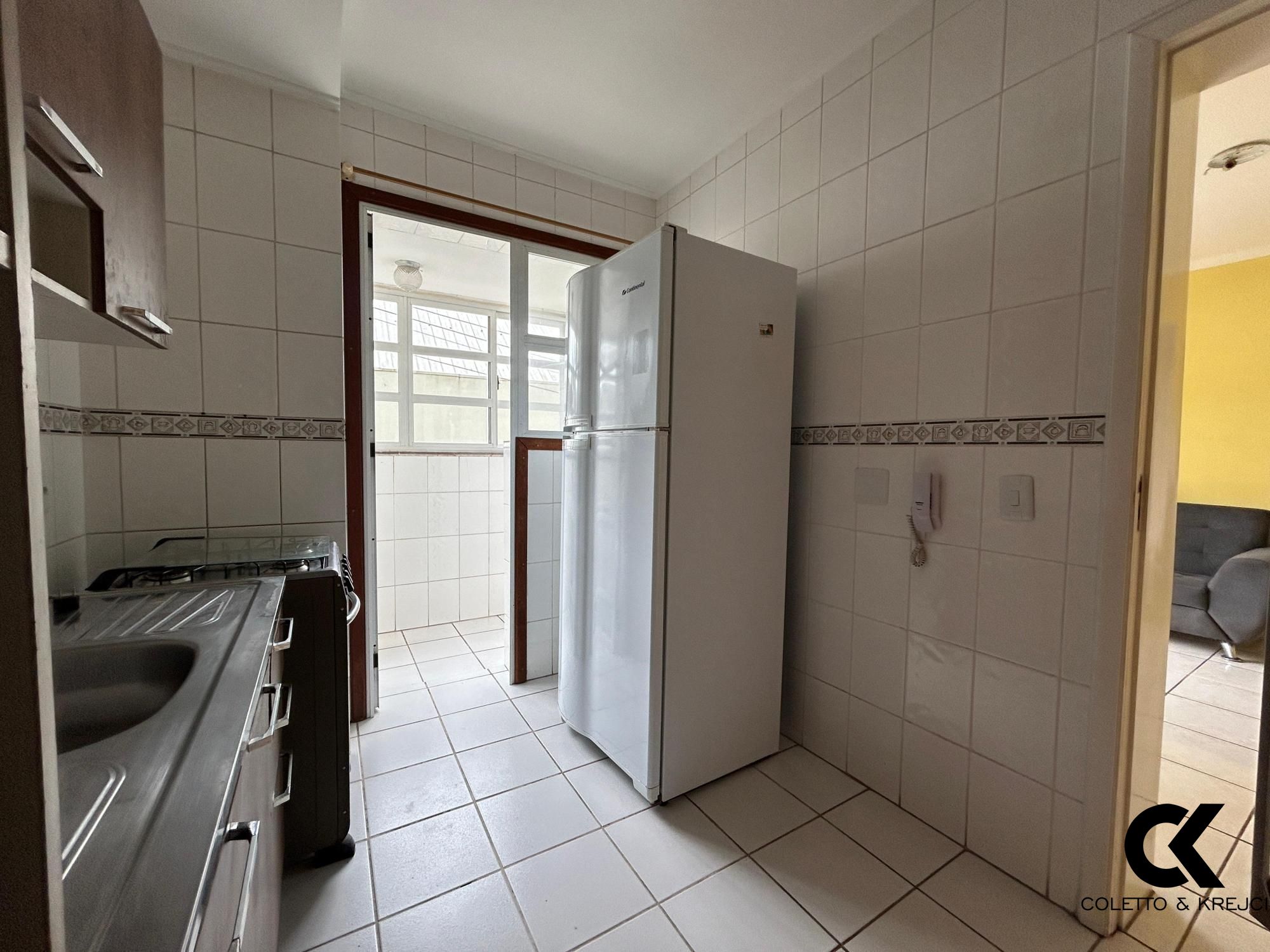 Apartamento à venda com 2 quartos, 62m² - Foto 8