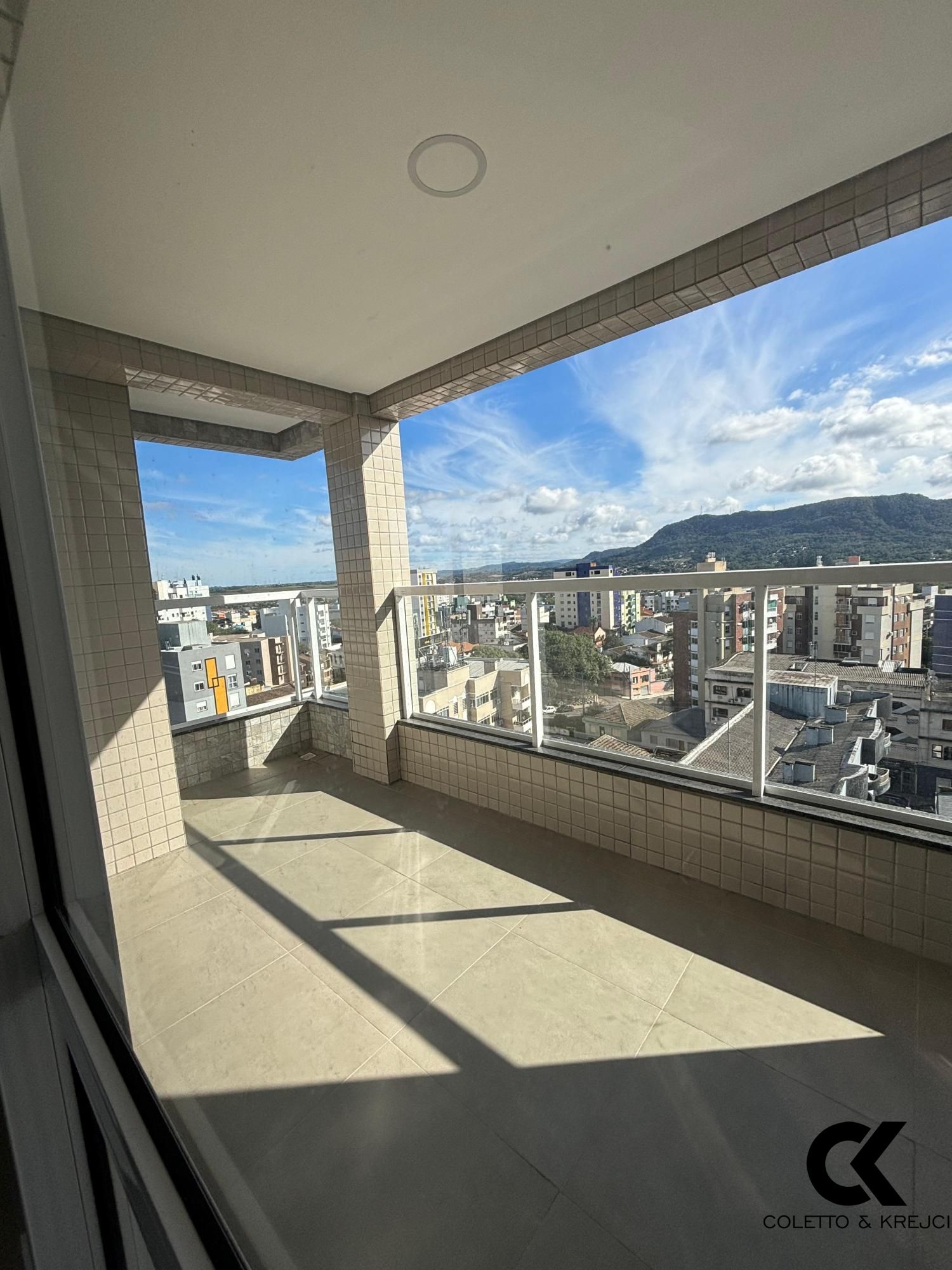 Apartamento à venda com 2 quartos, 95m² - Foto 5