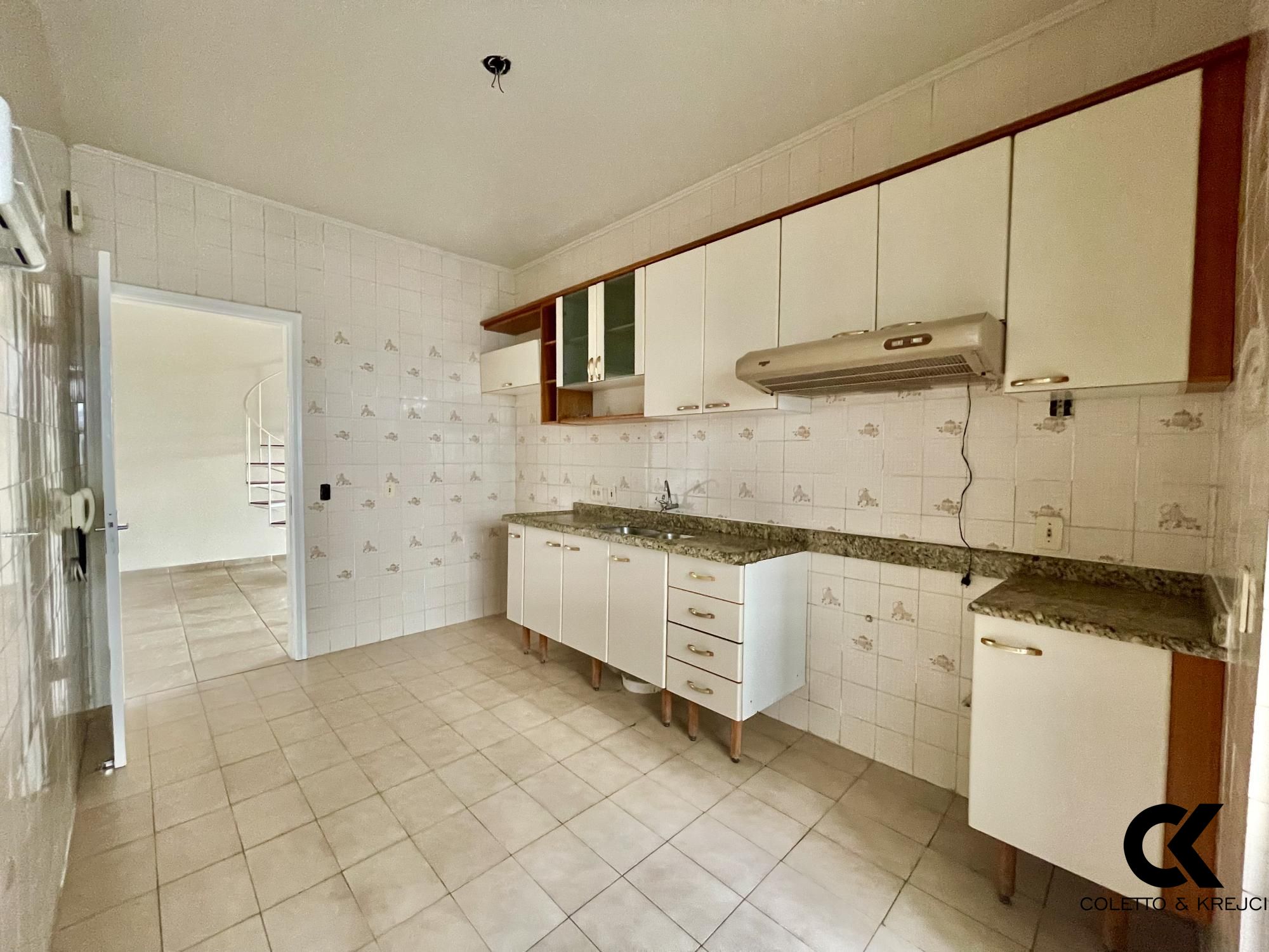 Cobertura à venda com 4 quartos, 228m² - Foto 7