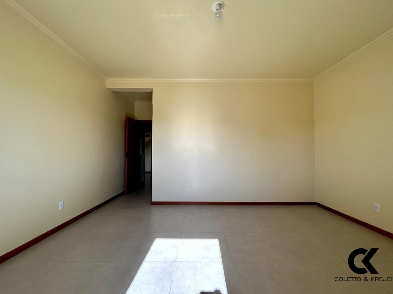 Casa à venda com 3 quartos, 243m² - Foto 22