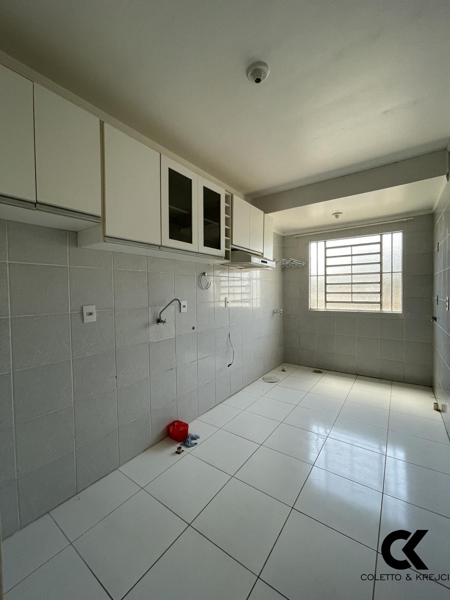 Apartamento à venda com 2 quartos, 51m² - Foto 3