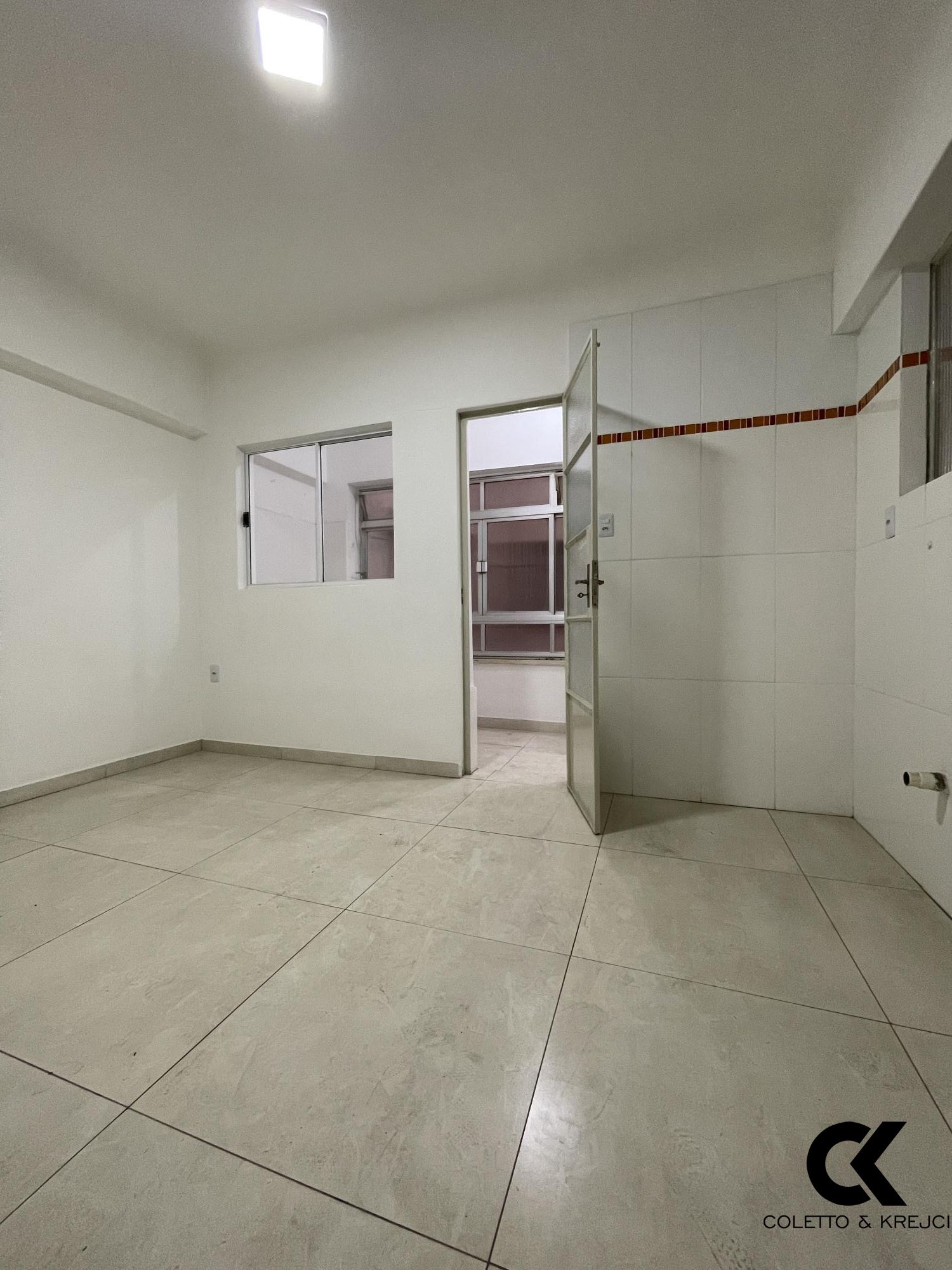 Apartamento à venda com 2 quartos, 122m² - Foto 5