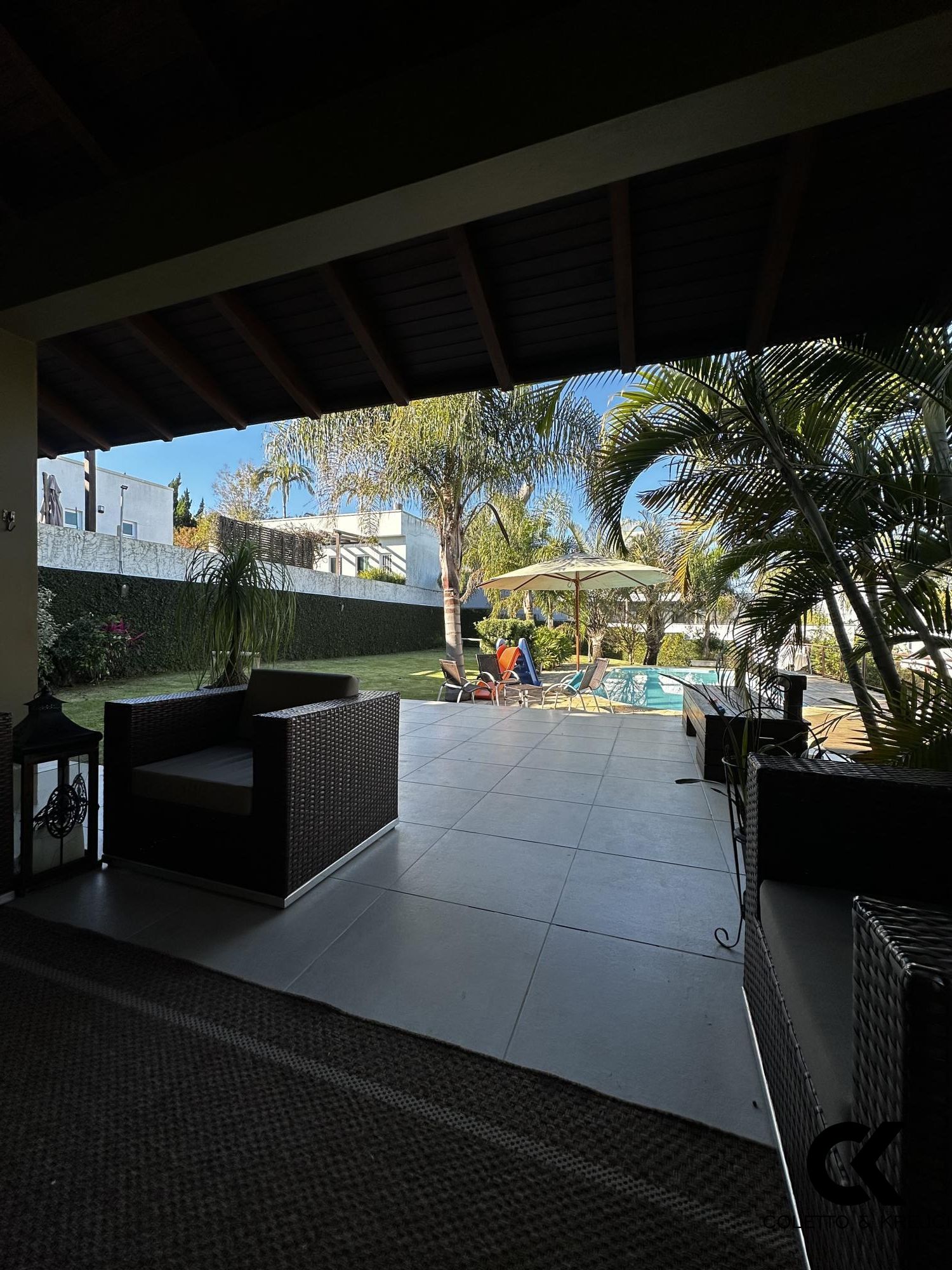 Casa de Condomínio à venda com 4 quartos, 324m² - Foto 6