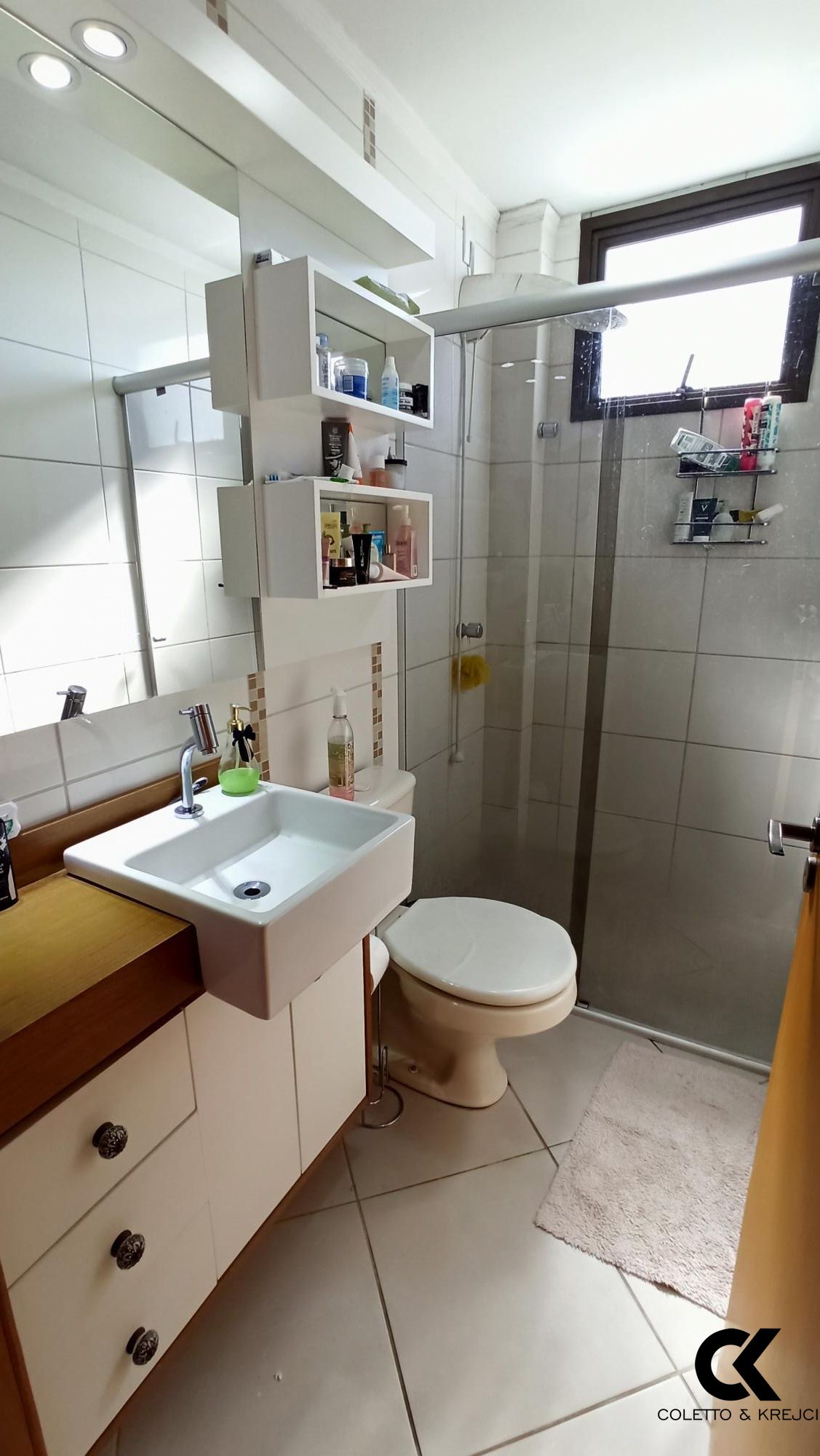 Apartamento à venda com 2 quartos, 70m² - Foto 10