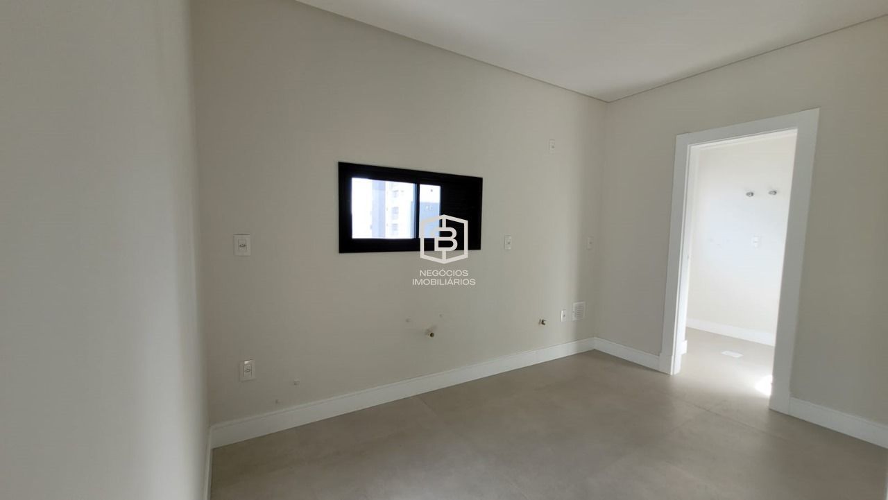 Apartamento à venda com 3 quartos, 127m² - Foto 9