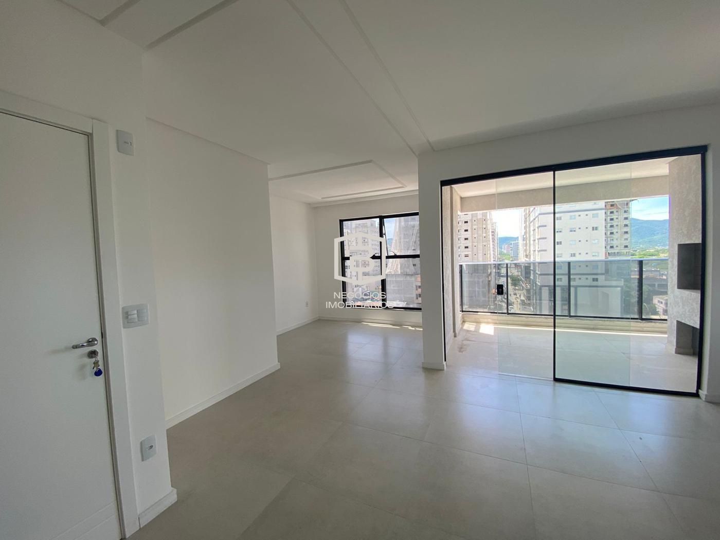 Apartamento à venda com 3 quartos, 104m² - Foto 1