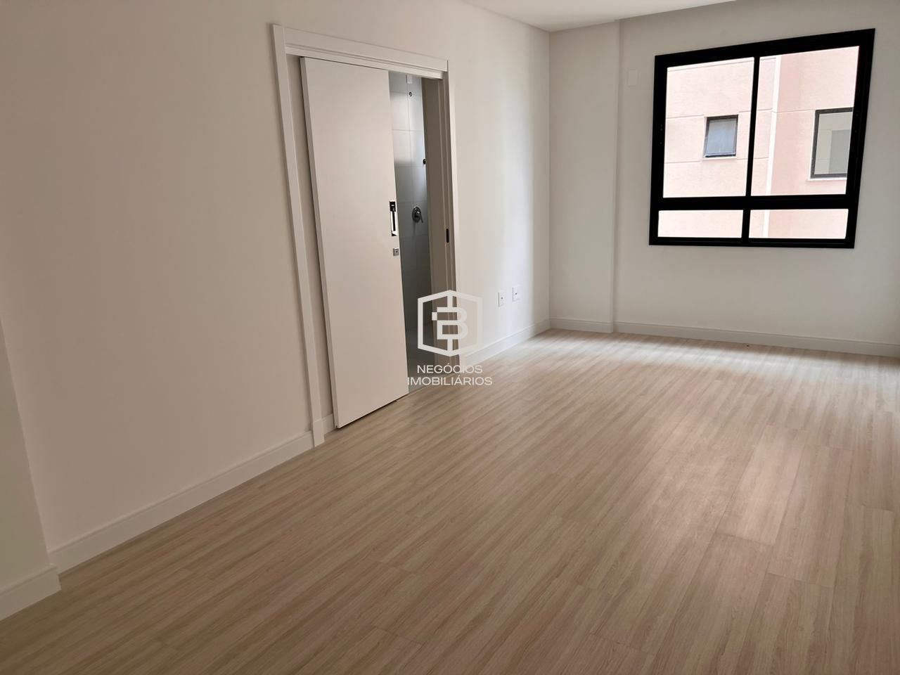 Apartamento à venda com 4 quartos, 170m² - Foto 19