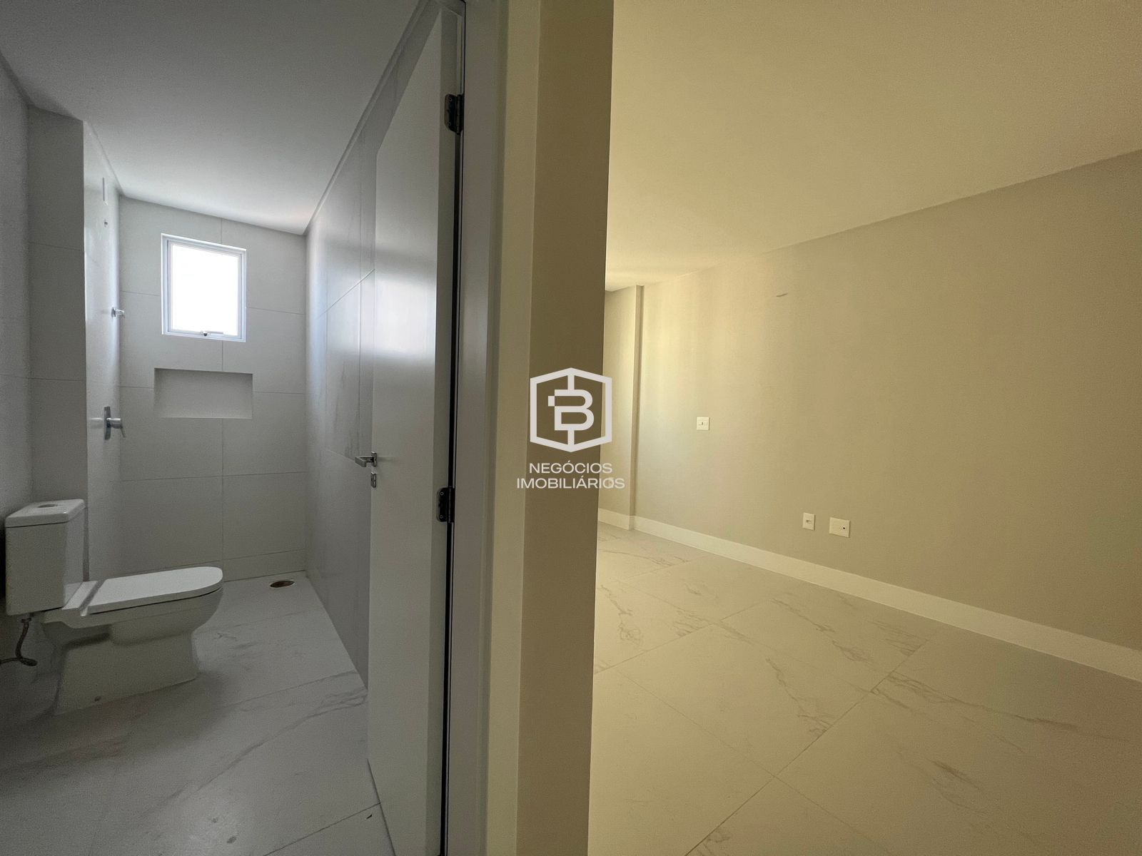 Apartamento à venda com 4 quartos, 180m² - Foto 9