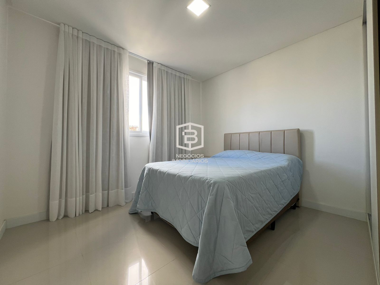 Apartamento à venda com 2 quartos, 78m² - Foto 12