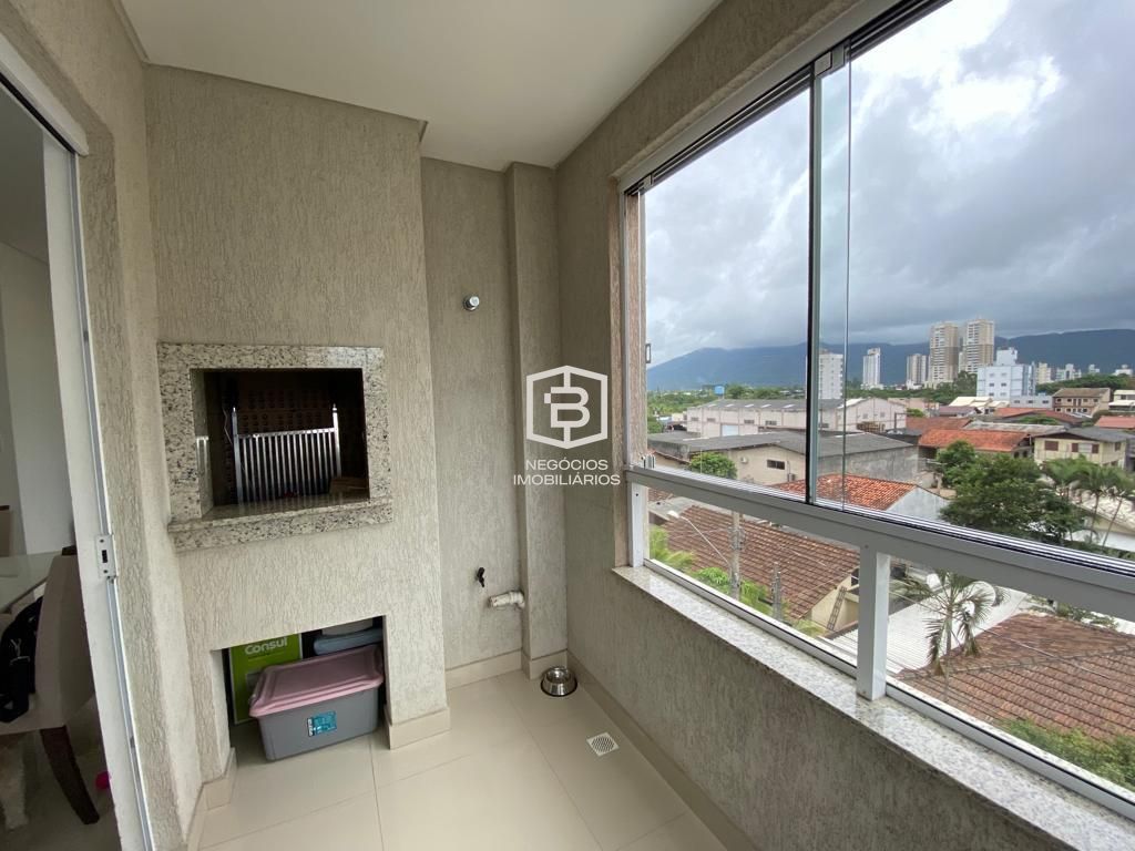 Apartamento à venda com 2 quartos, 76m² - Foto 7