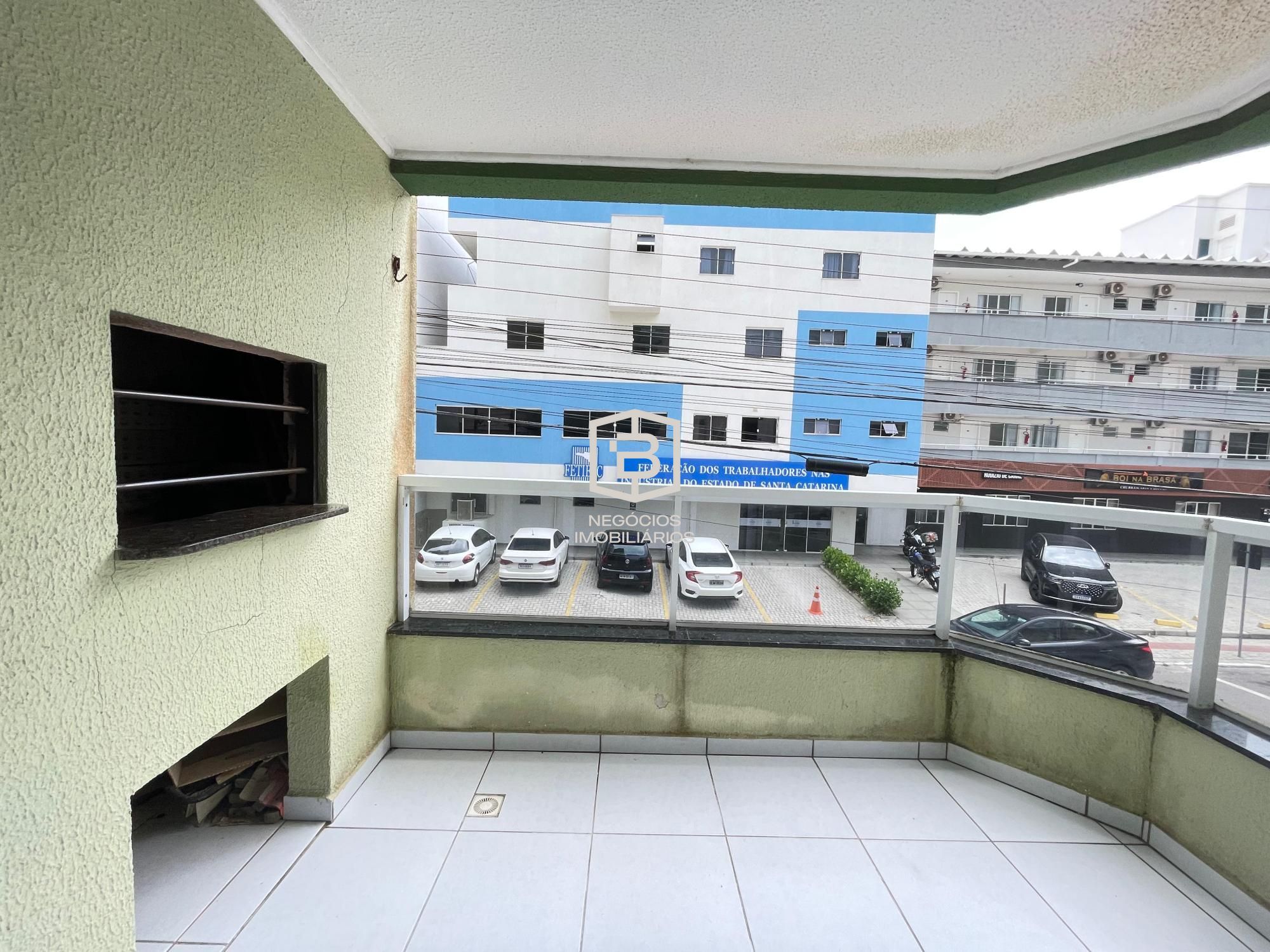 Apartamento à venda com 3 quartos, 110m² - Foto 3