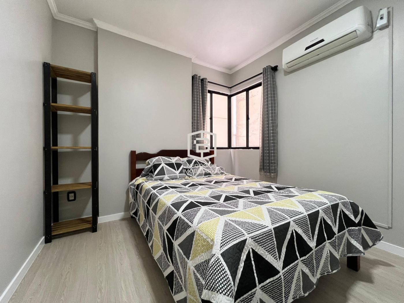 Apartamento à venda com 3 quartos, 110m² - Foto 13