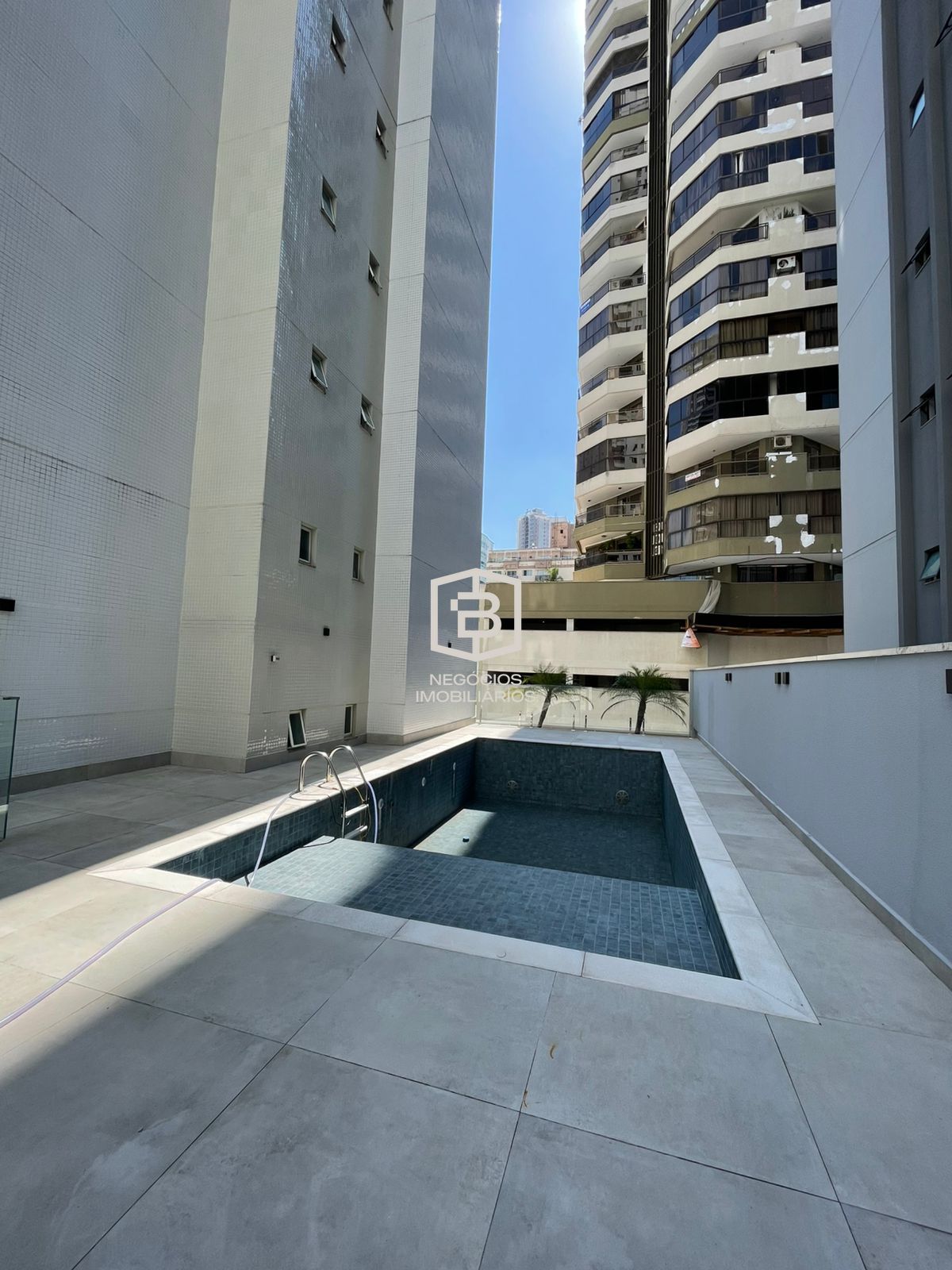 Apartamento à venda com 3 quartos, 151m² - Foto 18