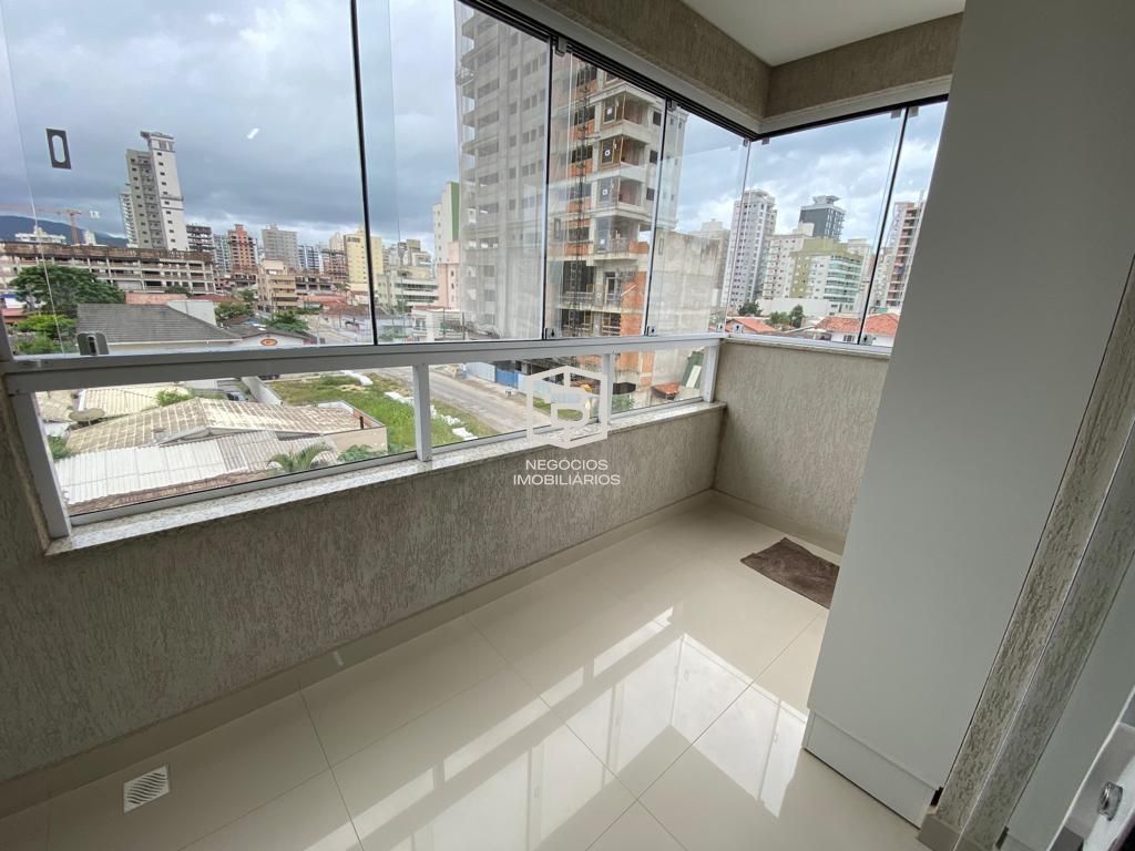 Apartamento à venda com 2 quartos, 76m² - Foto 8