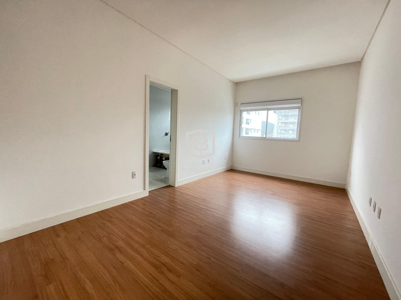 Apartamento à venda com 4 quartos, 164m² - Foto 15