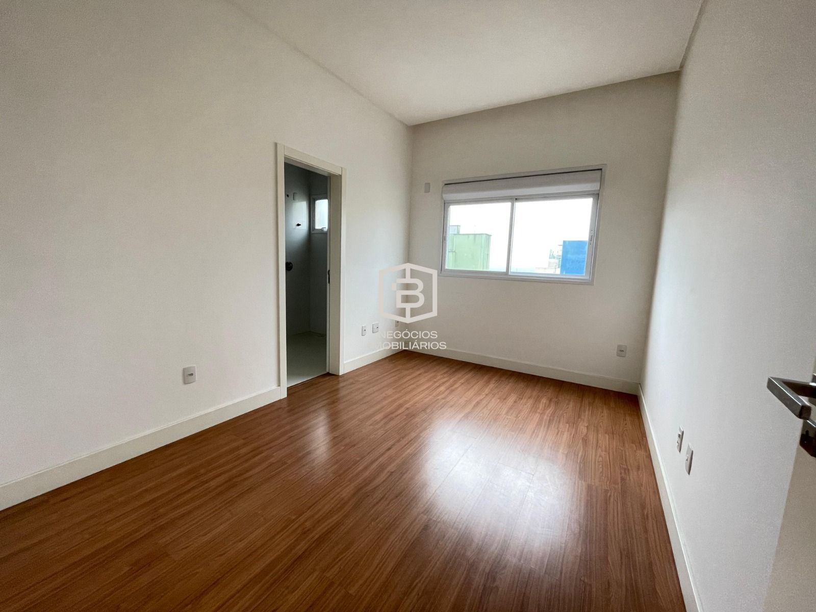 Apartamento à venda com 4 quartos, 164m² - Foto 17