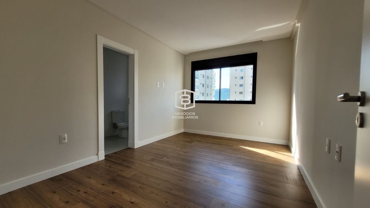 Apartamento à venda com 3 quartos, 127m² - Foto 16