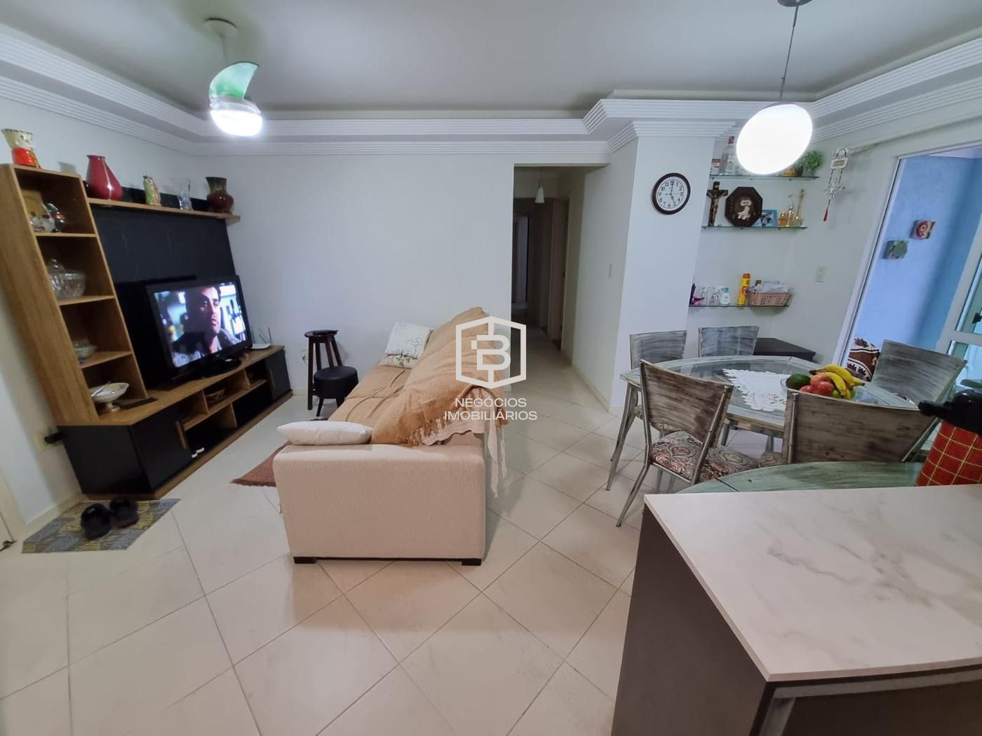 Apartamento à venda com 3 quartos, 119m² - Foto 2