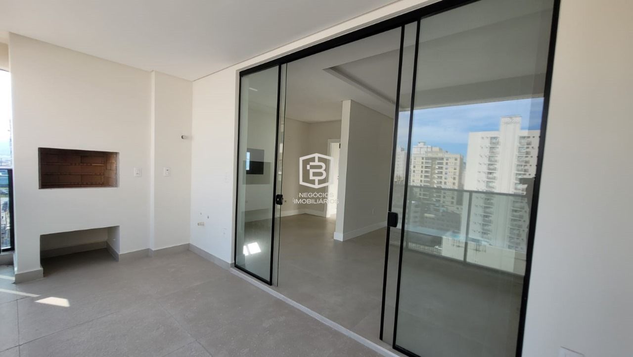 Apartamento à venda com 3 quartos, 127m² - Foto 7