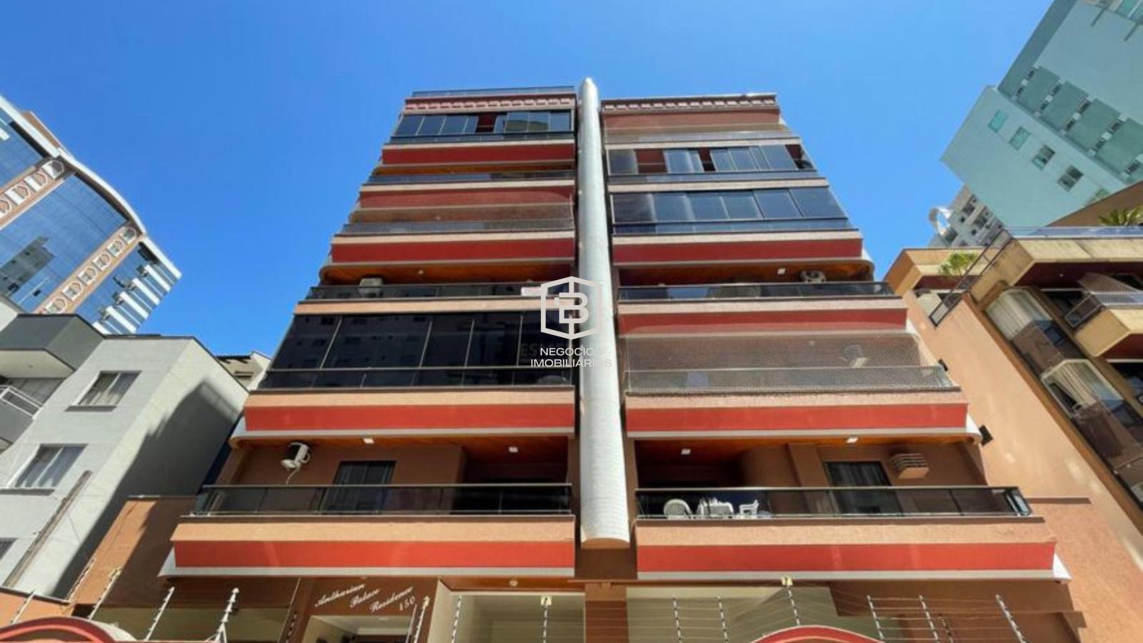 Apartamento à venda com 4 quartos, 400m² - Foto 2