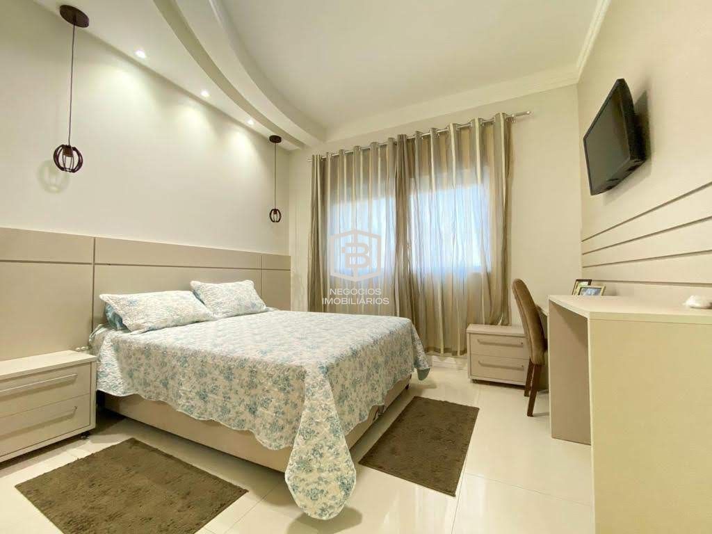 Apartamento à venda com 5 quartos, 300m² - Foto 21