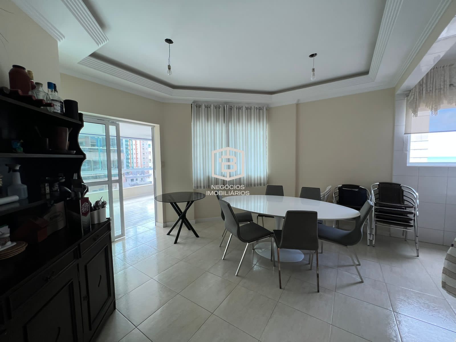 Apartamento à venda com 4 quartos, 145m² - Foto 5