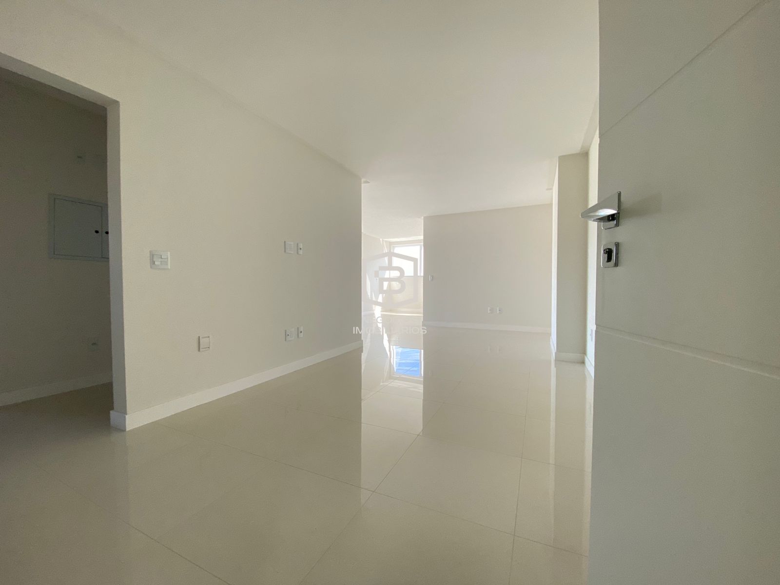 Apartamento à venda com 3 quartos, 124m² - Foto 5